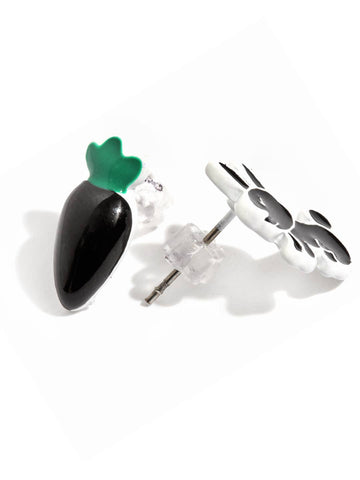 Svelte Girls Black Stud Earrings